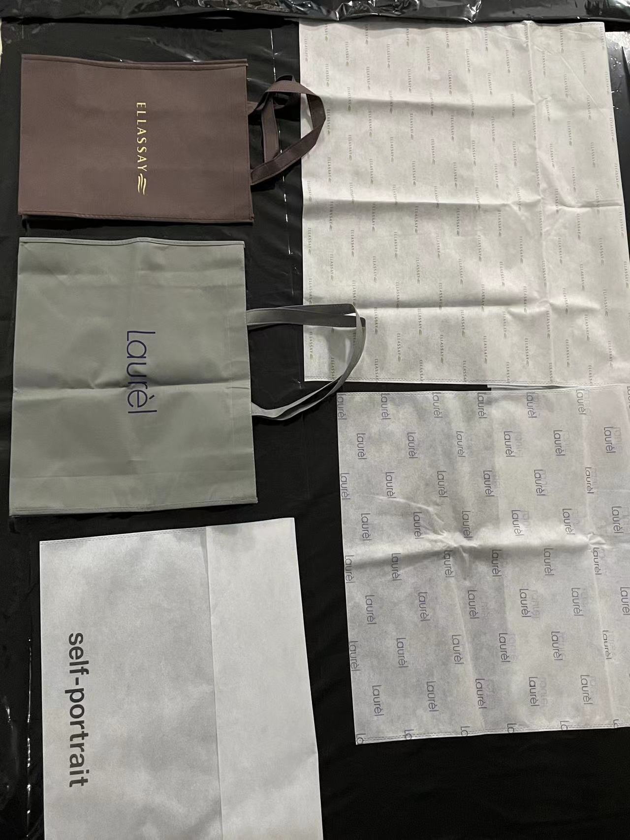 Non woven tote bags, printed copy paper